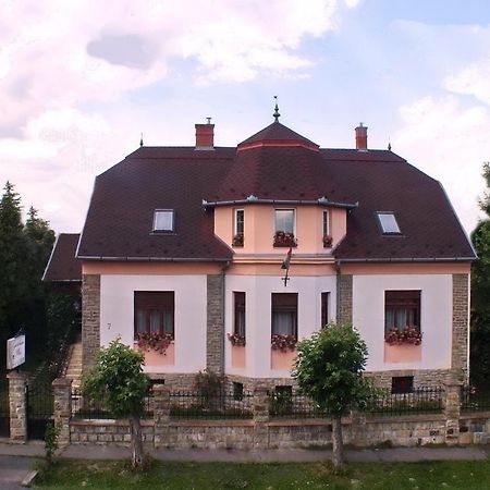 Illés Vendégház Keszthely Esterno foto