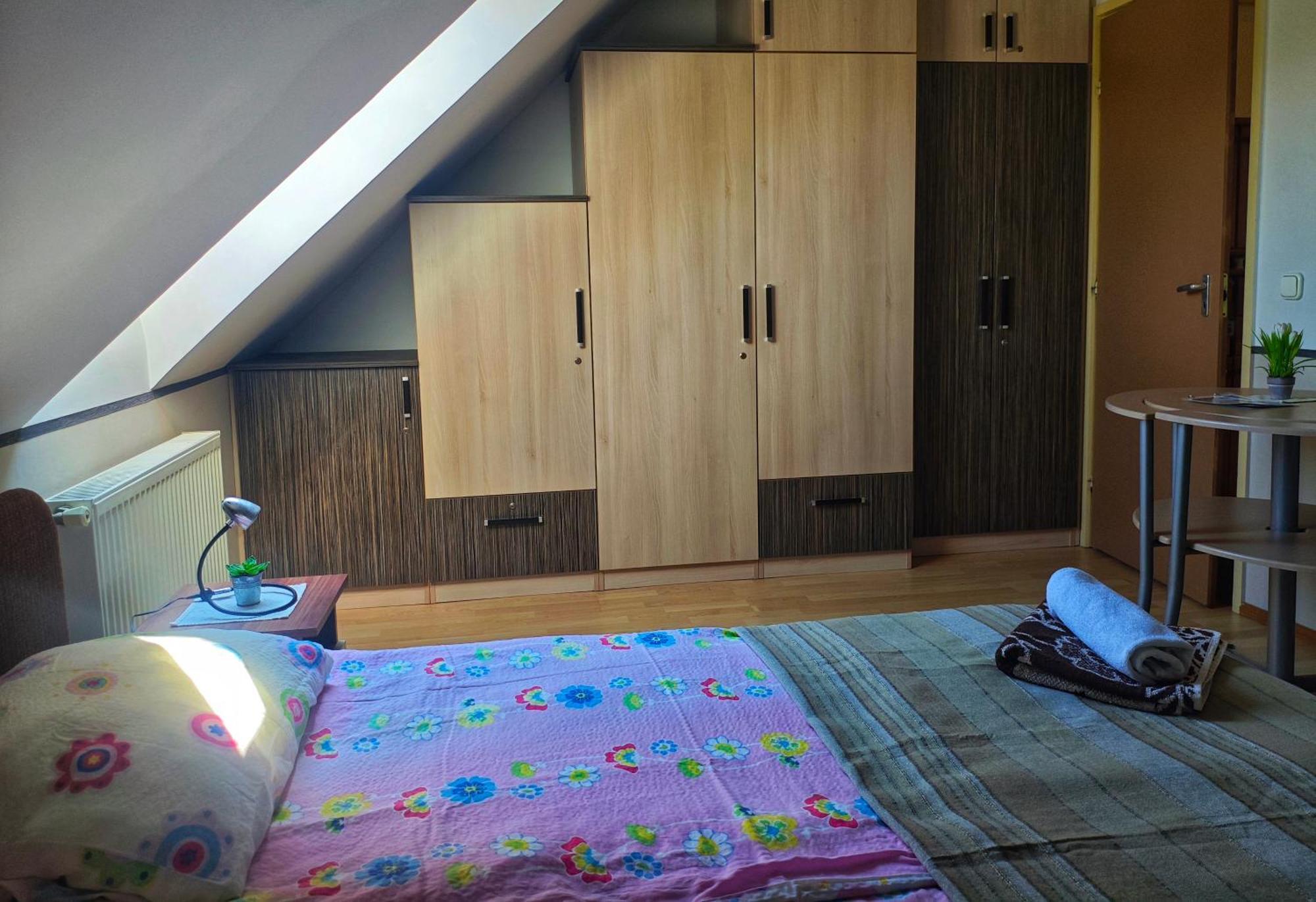 Illés Vendégház Keszthely Esterno foto